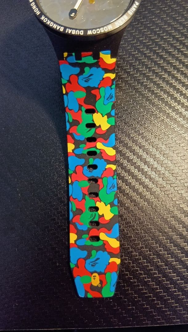 Swatch BAPEコラボ 時計 カラフル ラバーベルト