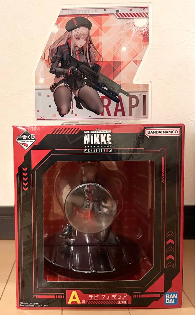 一番くじ　NIKKE A賞　ラピ　フィギュア 2体セット　両面アクリルスタンド