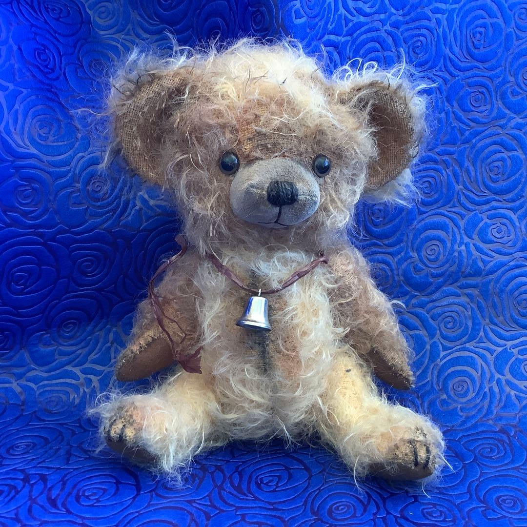 アーティストベア 茶色のくまのぬいぐるみ tamikuma さん