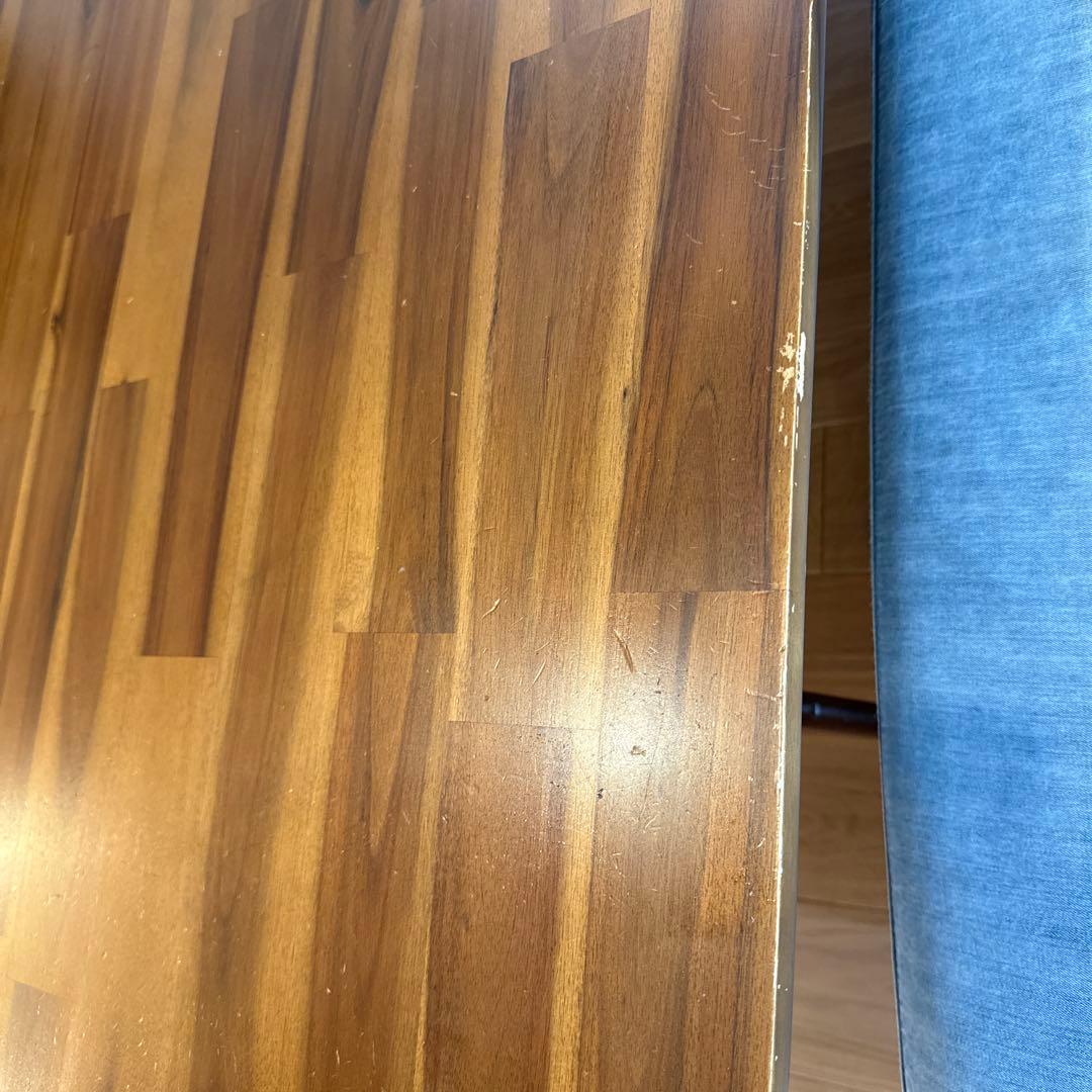 スウェラ　ダイニングテーブル