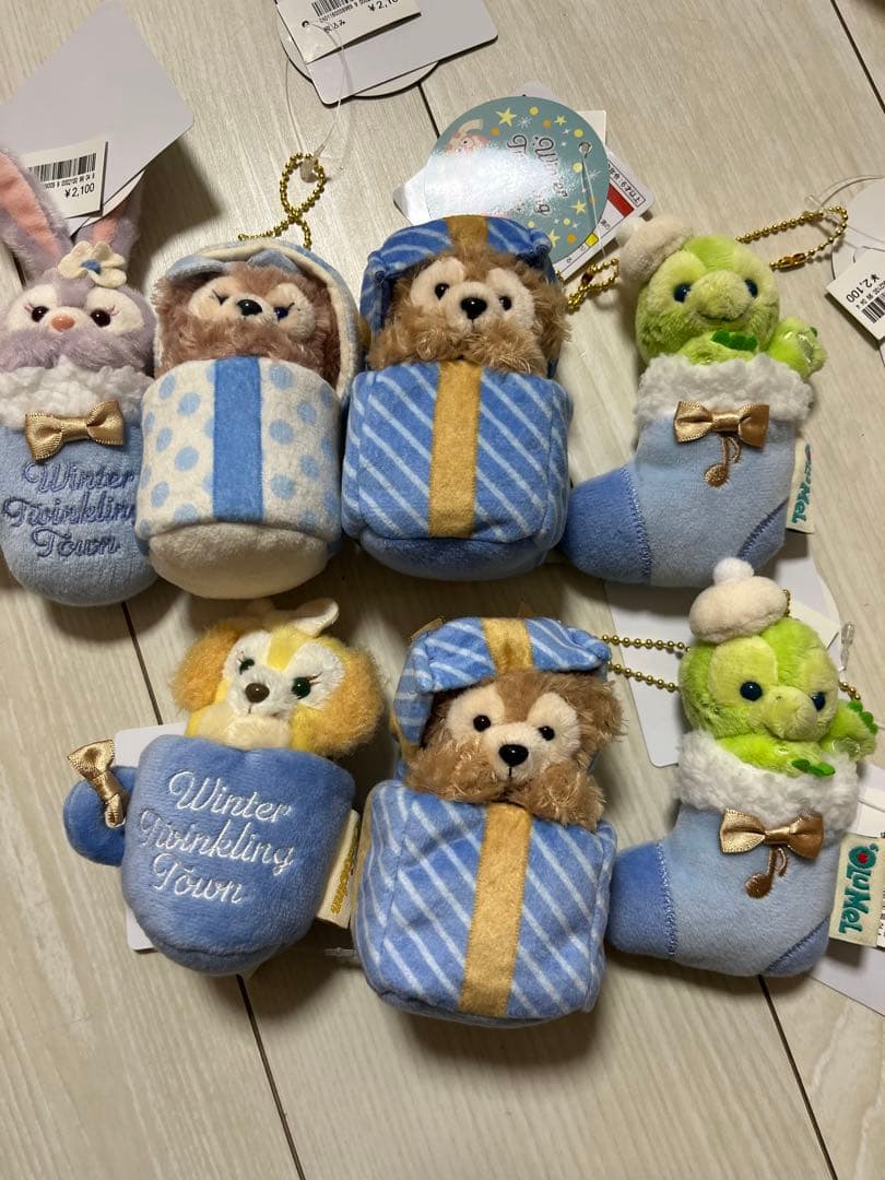 ダッフィー ぬいぐるみチャーム　ウィンタートゥインクルタウン　7点　新品