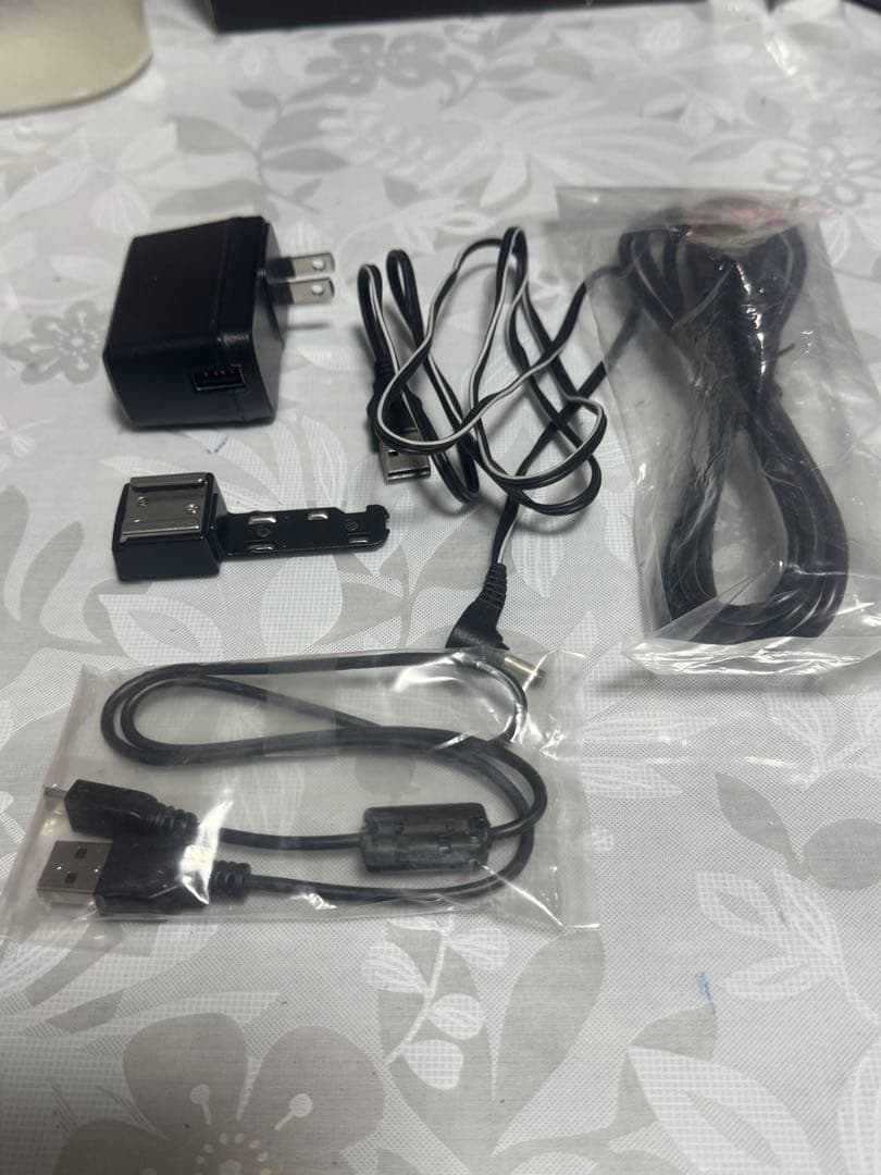 パナソニック　4Kビデオカメラ　HC-VX985M