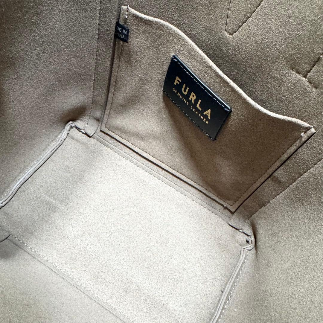 フルラ NET ミニ ショルダーバッグ シボ革 ターンロック ボルドー スエード