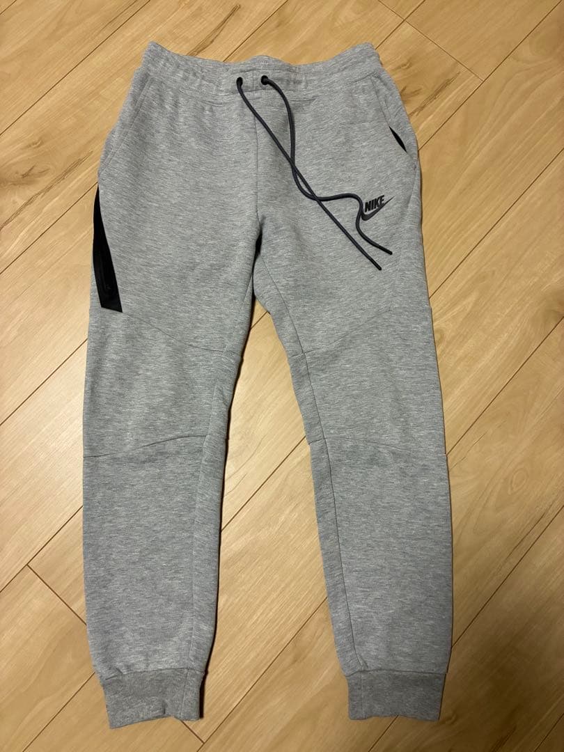 ナイキテックフリース　セットアップ　上下　グレー　サイズS 国内正規品