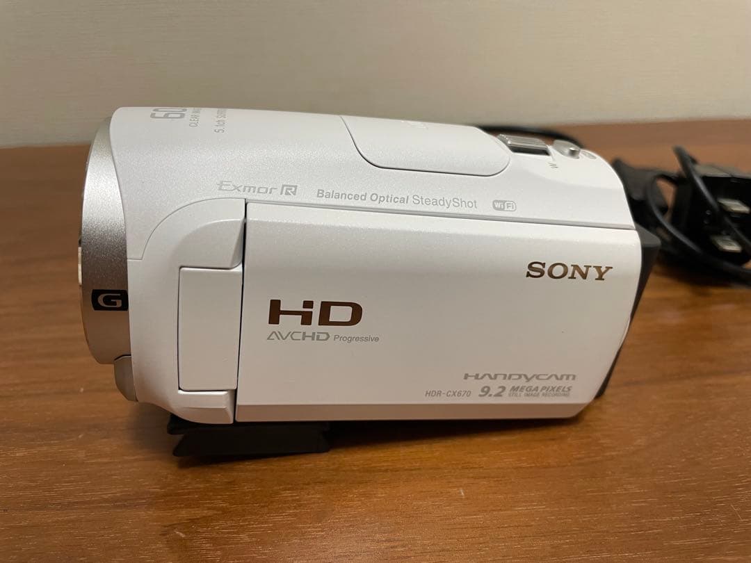 SONY HANDYCAM HDR-CX670 ホワイト 2015年製