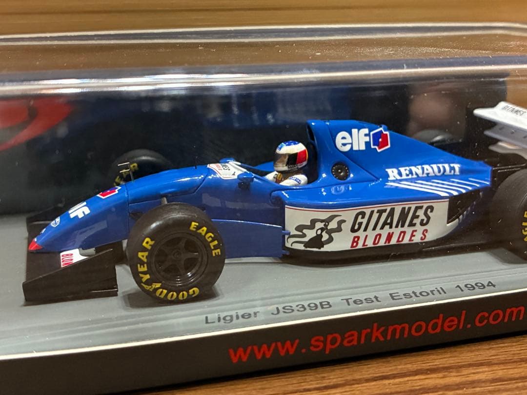 スパーク1/43リジェJS39B M.シューマッハ 1994年エストリルテスト
