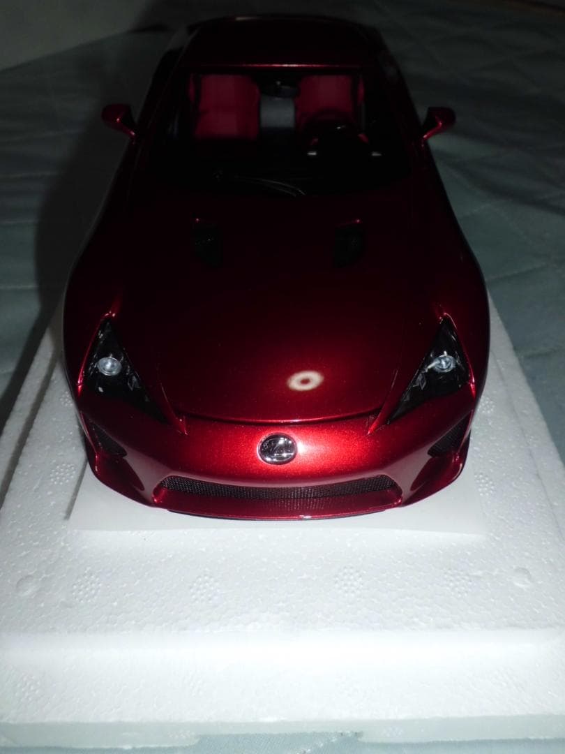 【現状品】オートアート 1/18 レクサス LFA パール・レッド