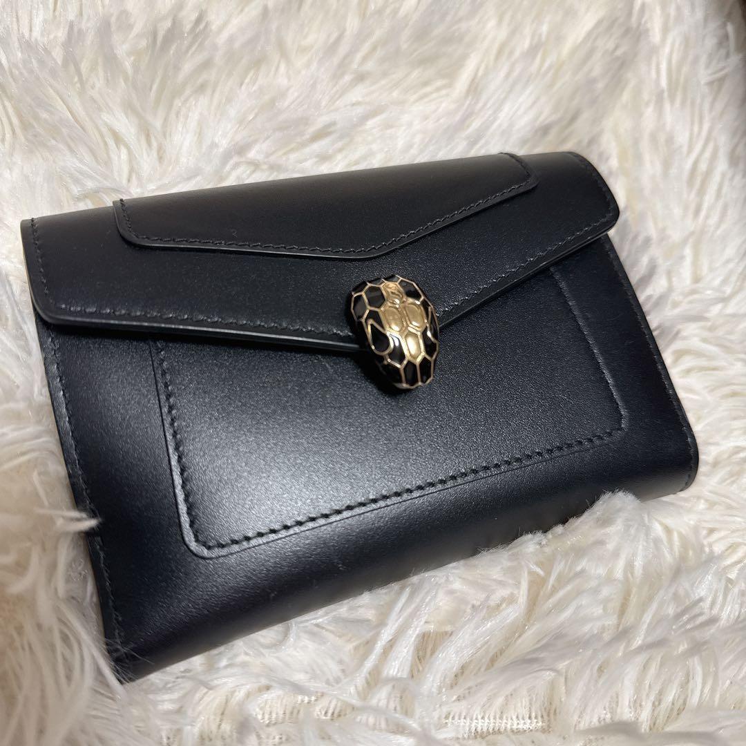 BVLGARI 黒 レザー 二つ折り財布 未使用 ブルガリ 財布 二つ折り