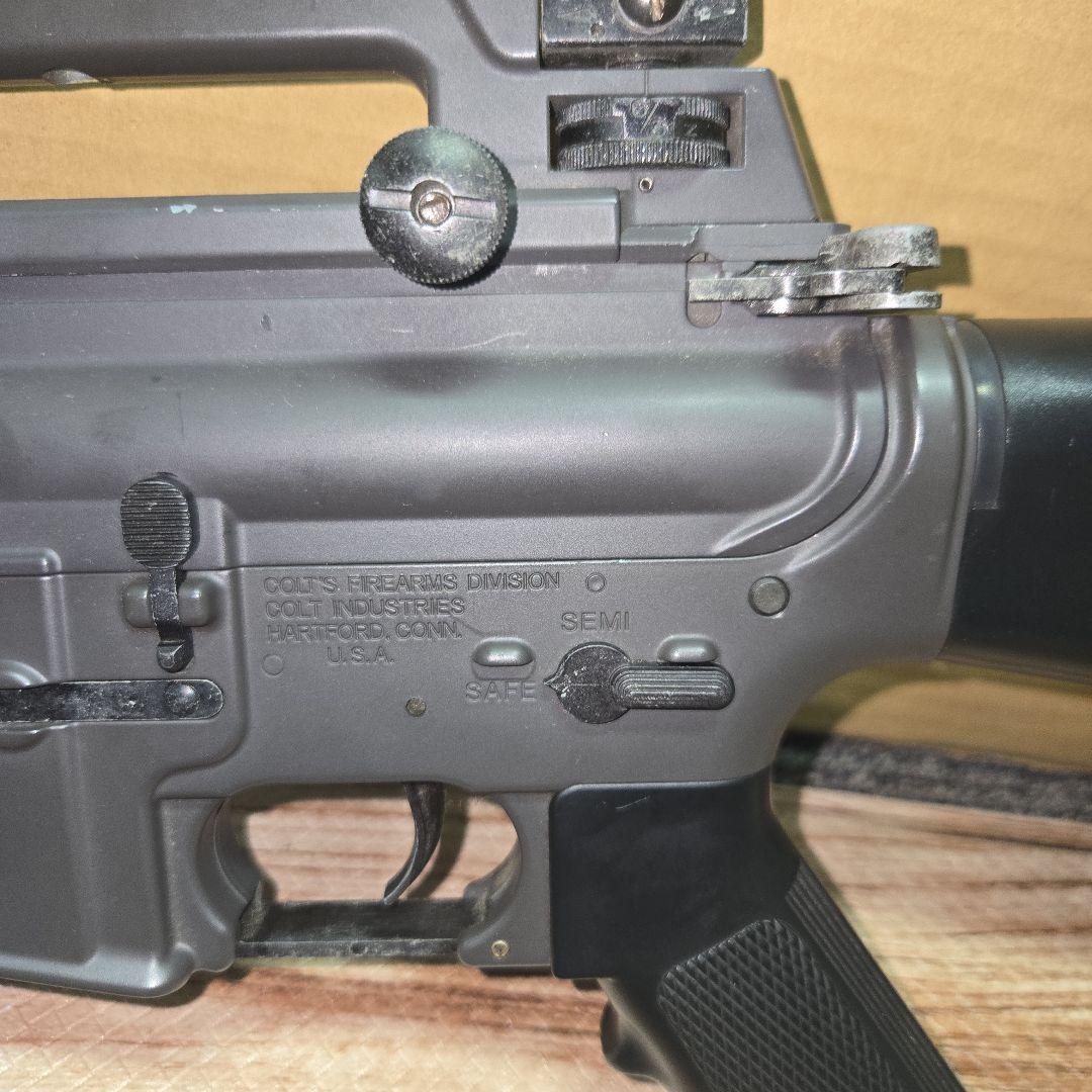 東京マルイ電動ガン コルトM16A2　マガジン付