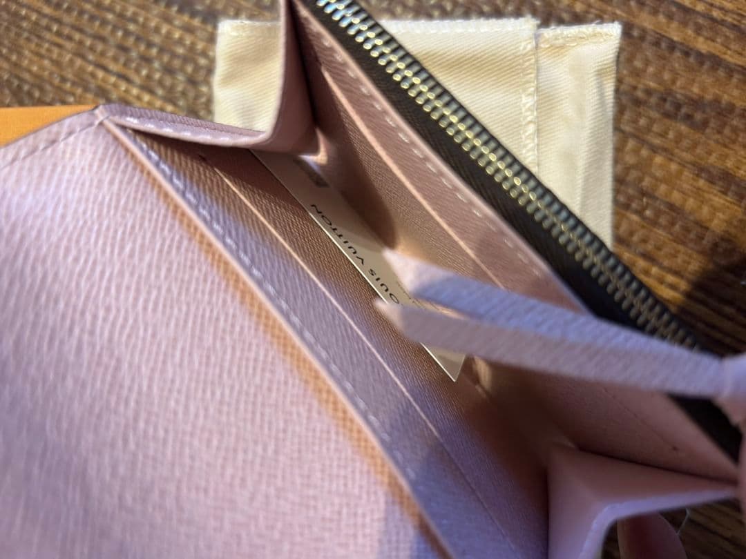 新品　未使用　ピンク　ルイヴィトン ポルトモネ・ロザリ ケース