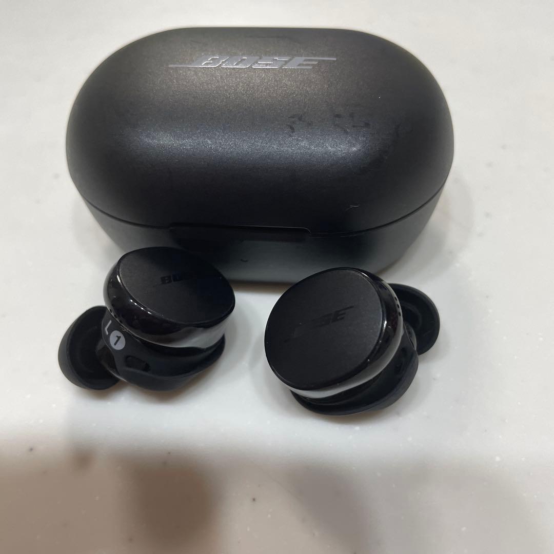BOSE ワイヤレスイヤホン ブラック 充電ケース付き