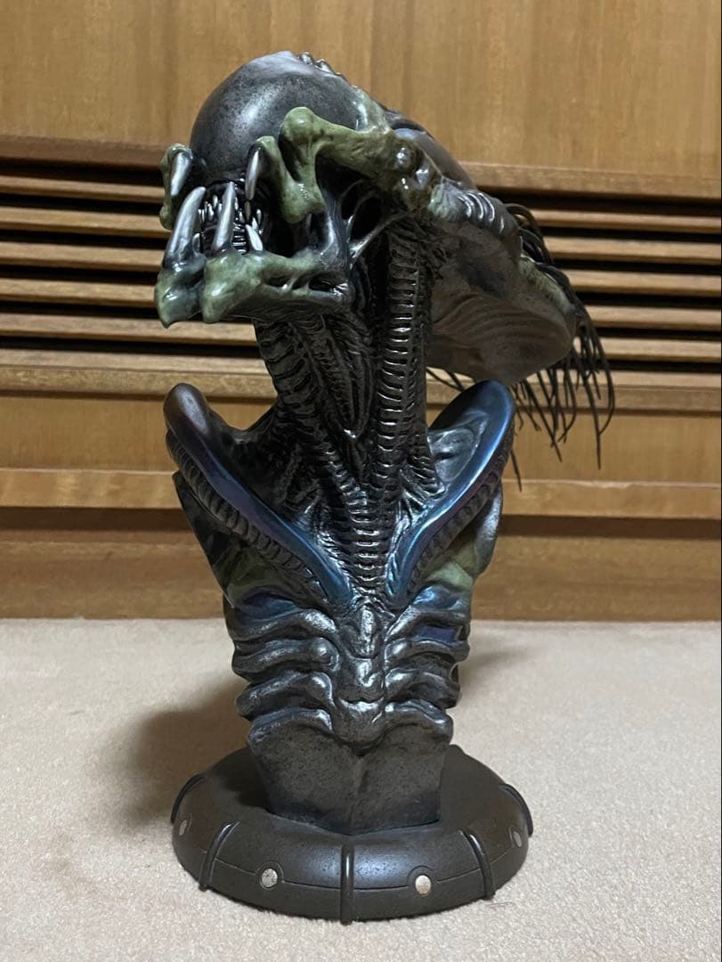 【世界限定250体】サイドショウ プレデリアン コンセプトバスト AVP2