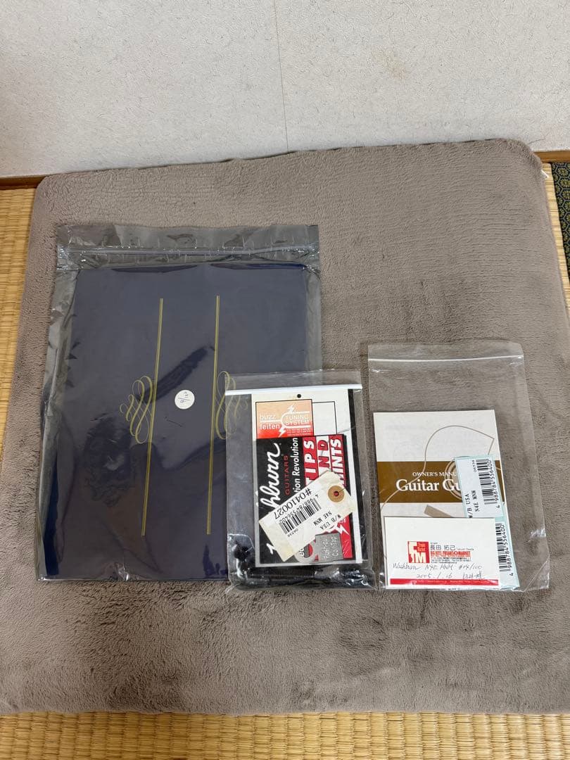 N4E MNM \"Limited Edition\"の美品中古