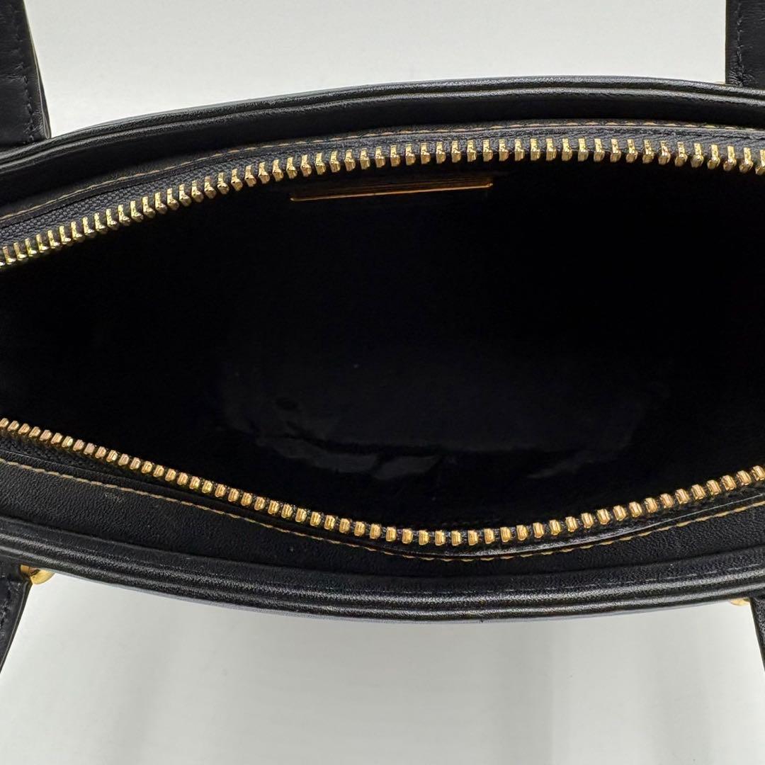 美品✨ヴァレンティノガラヴァーニ　ハンドバッグ　バケツ型　ゴールド金具　ブラック