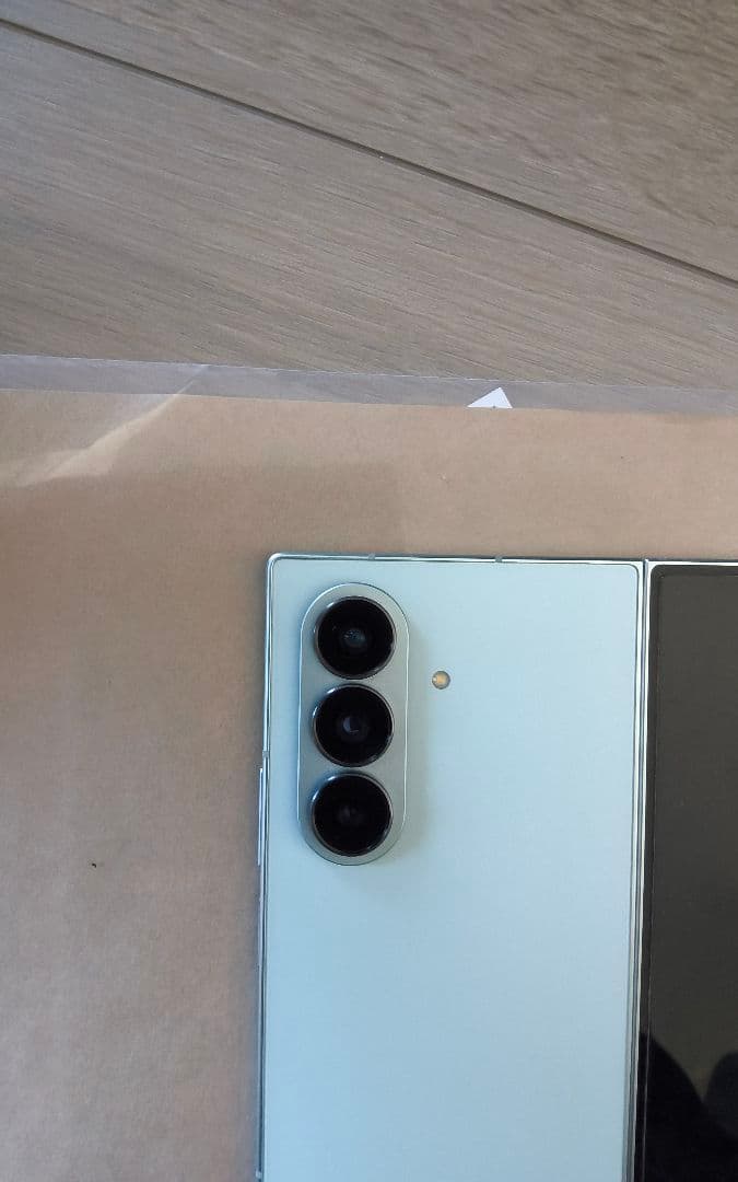 Samsung Galaxy Z Fold7 simフリーモデル　ミント色