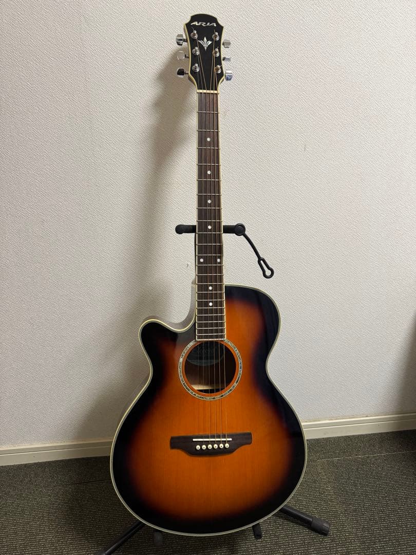 アコースティックギター（再値下げ）弦新品牛骨☆エレアコ】ヤマハ！LL