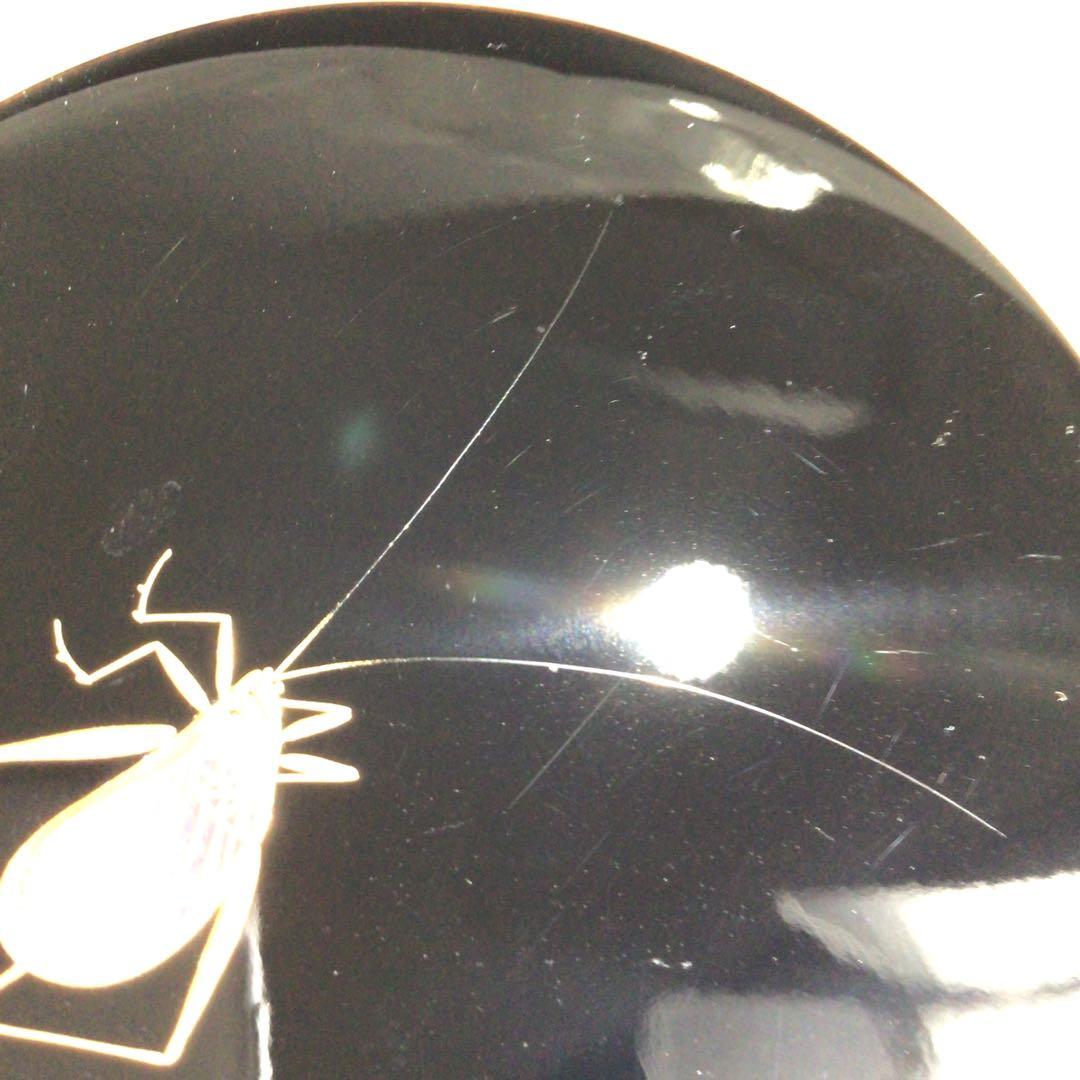 Ｐ６９１　香合　『道場宗廣作』『黒漆塗』『虫蒔絵』『丸香合』　共箱　茶道具