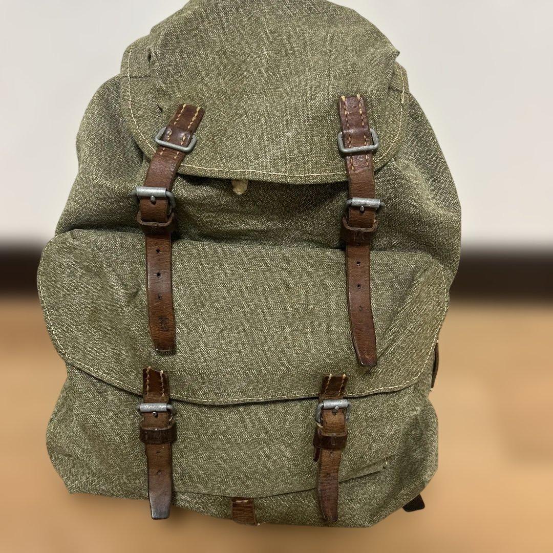 50sスイス軍 ごま塩リュック バックパック - メルカリ