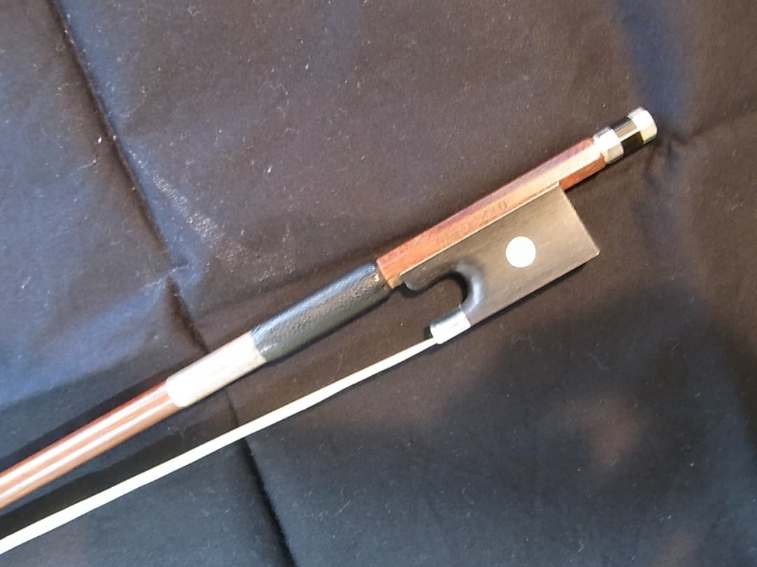 RODERICH PAESOLD/ドイツ製/バイオリン弓　4/4