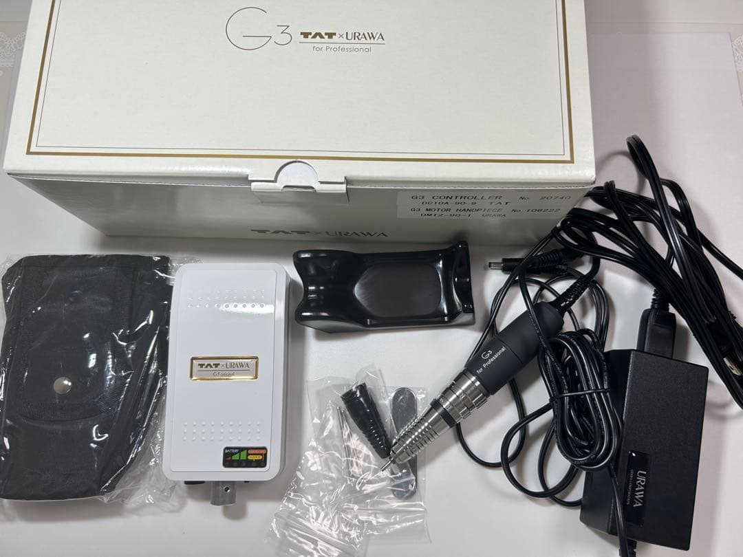 【ほぼ新品美品】ネイルマシーンウラワG3 ベルホワイトTAT限定色ビット５本付き