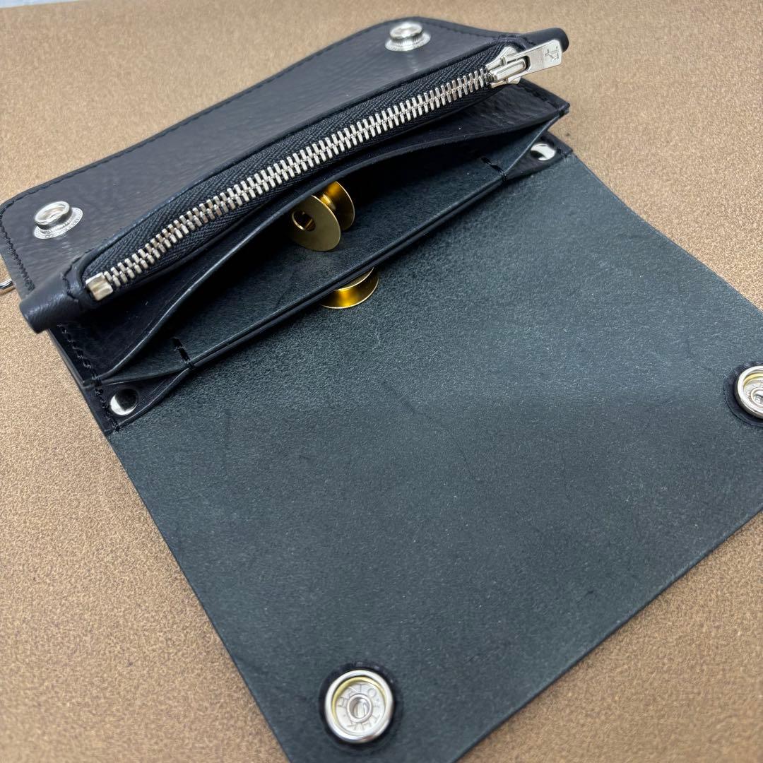 【riri 】トラッカーウォレット　ミドル　黒　3層　薄型　イタリアレザ