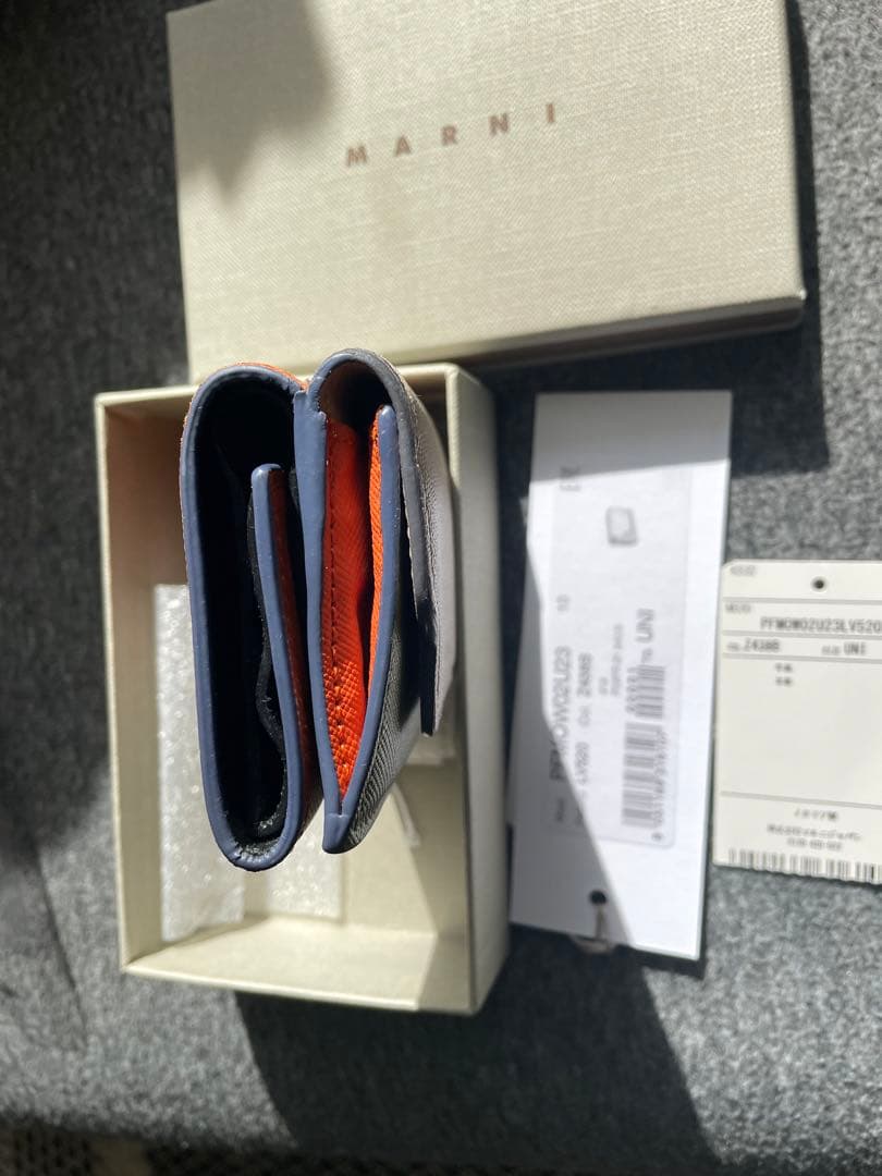 お値下げ最終☆早い者勝ち☆MARNI 三つ折り財布 ベージュ/グリーンの