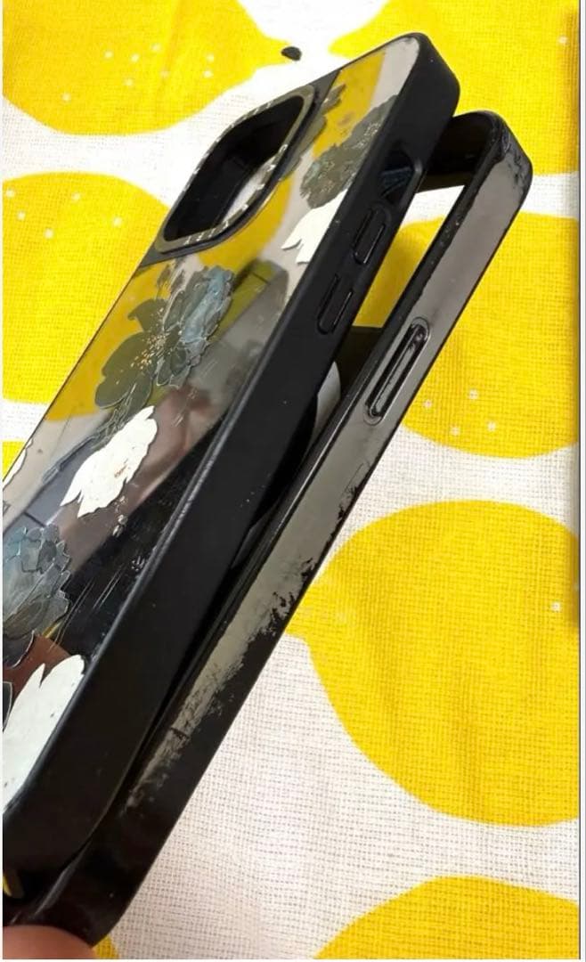 SALE！iPhone 13 Pro 本体とシルバー ケース 2個セット！