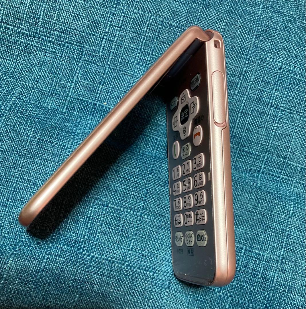 美品 ガラケー らくらくホン docomo F-01M ピンク 純正充電器付き