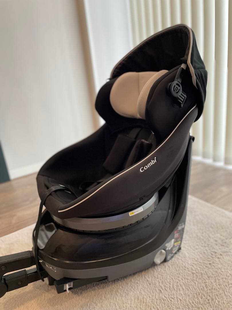 m✴︎Combi ✴︎チャイルドシート ISOFIXエッグショック　ブラック