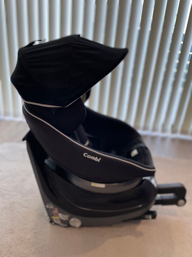 m✴︎Combi ✴︎チャイルドシート ISOFIXエッグショック　ブラック