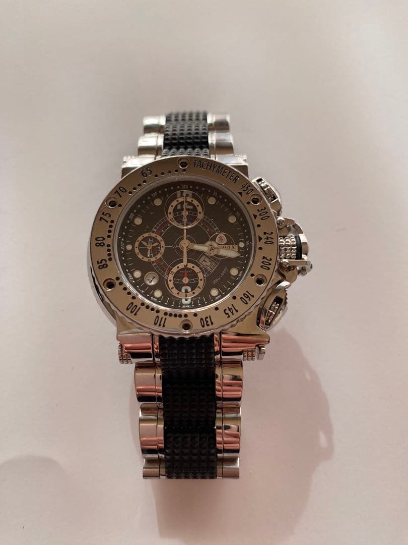 【本日限り値下げ中】【美品】アクアノウテック　キングクーダ　クロノグラフ