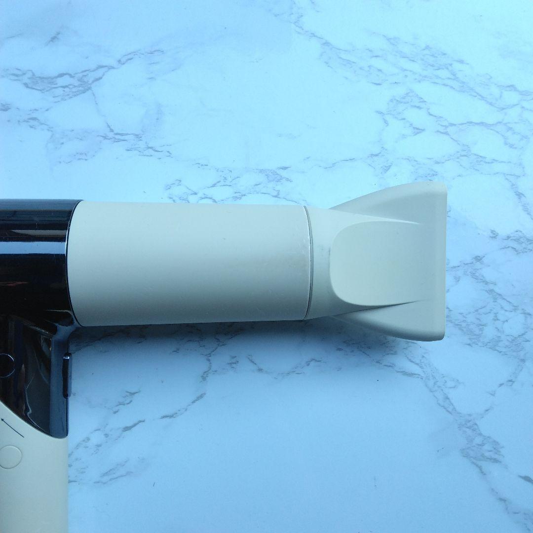 美品　絹女　KINUJO　KH001　ホワイト　ドライヤー