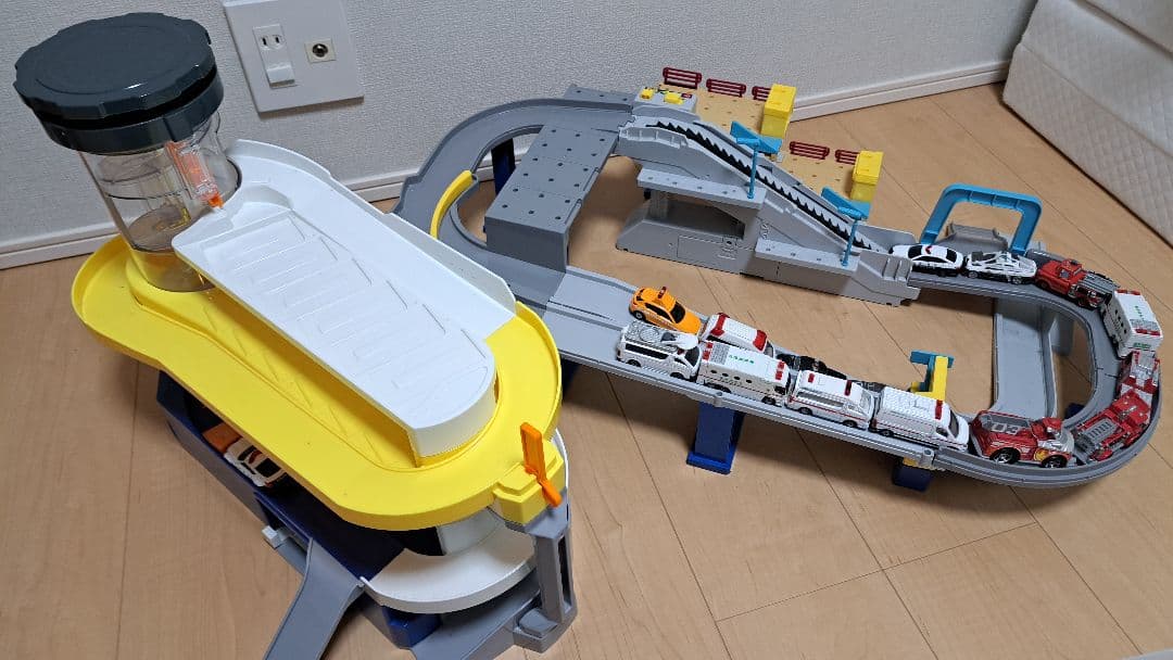 トミカ ダブルアクション&高速道路