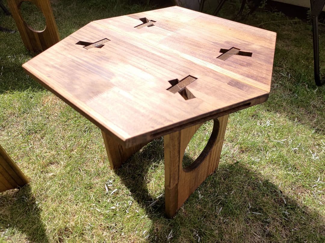 木製手作りキャンプテーブル 囲炉裏 組み立て卓 ファイヤーオクタゴン