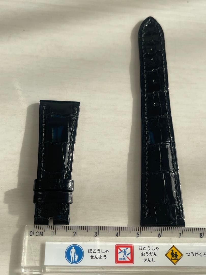 パテックフィリップ ベルト 革　ストラップ　ブラック　艶あり