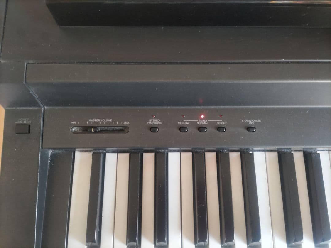 ヤマハクラビノーバ　Clavinova CLP-50 電子