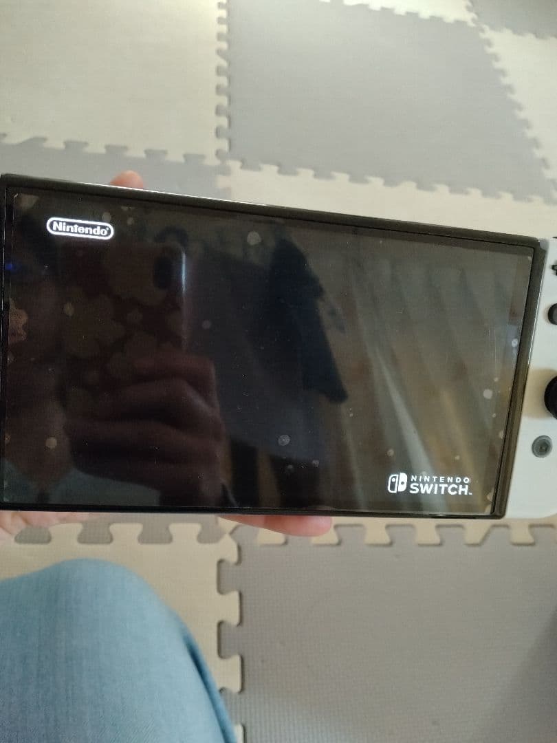 美品　Nintendo Switch ホワイト　Switch　スイッチ　有機el