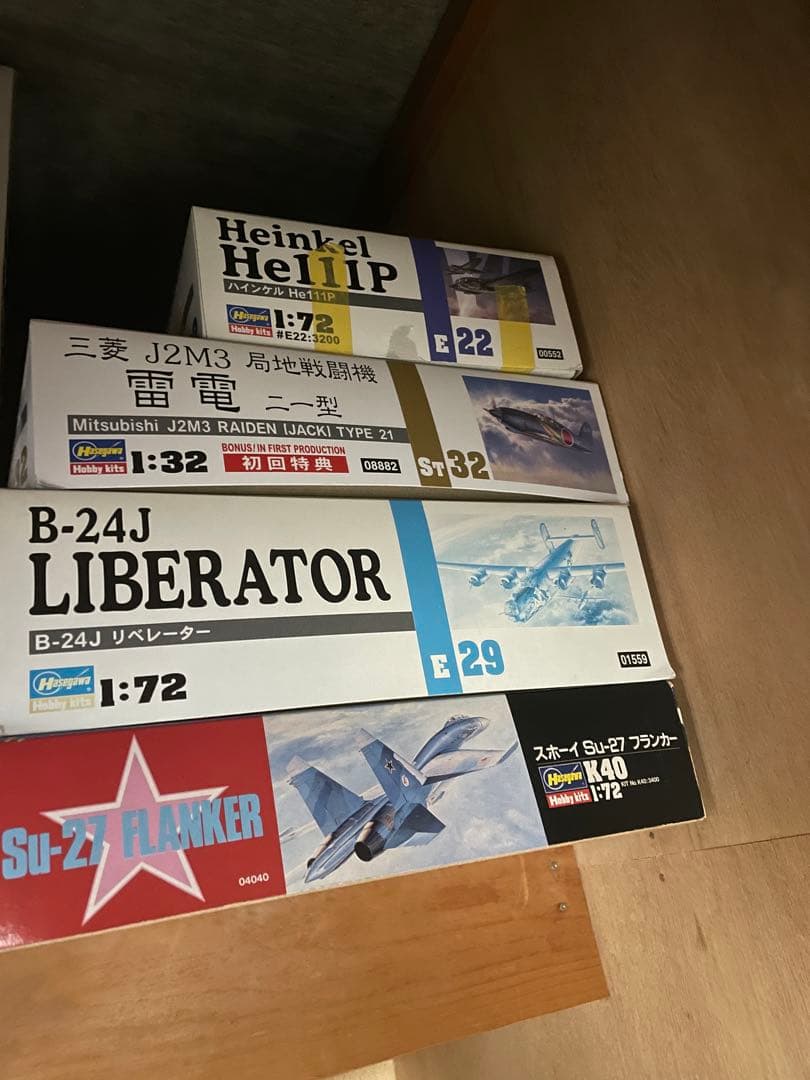 プラモデル1/35戦車（1/32、1/72）戦闘機、爆撃機