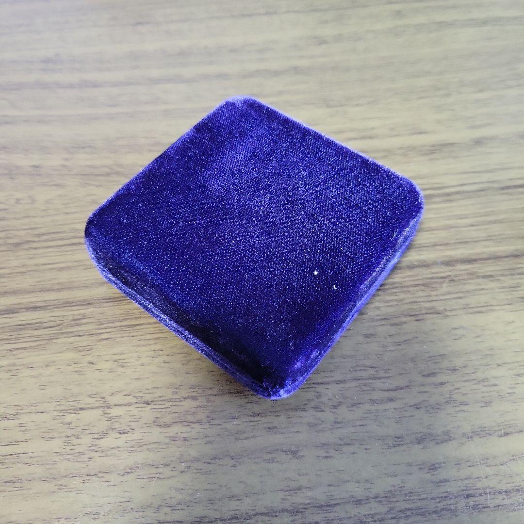 ONE PIECE 100巻発売記念メダル　ワンピース　金メダル