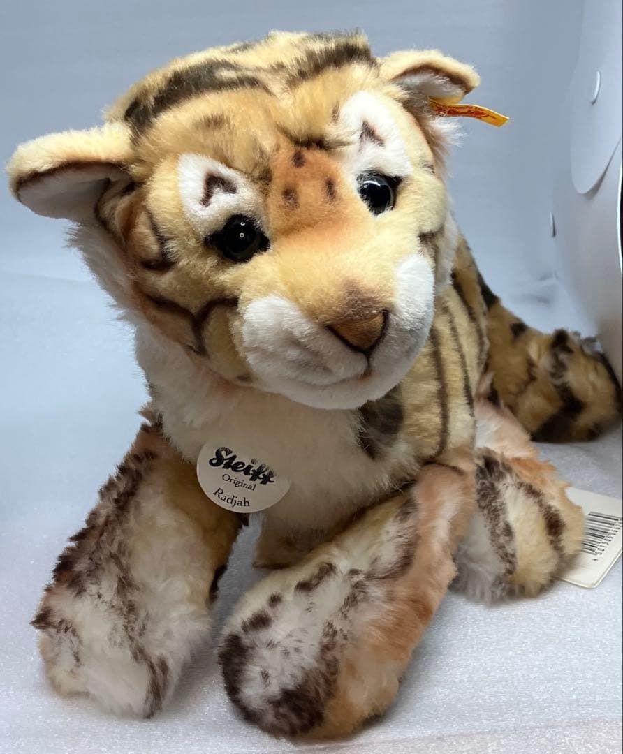 steiff シュタイフ トラ　赤ちゃん　ぬいぐるみ