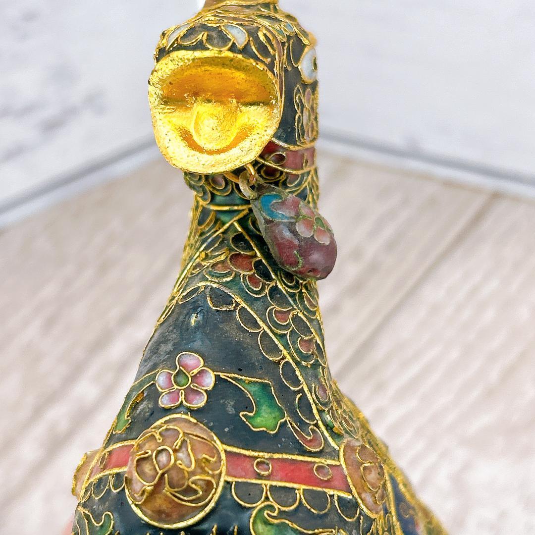 七宝焼 馬の置物 台付き 時代物 中国 繊細 首元装飾