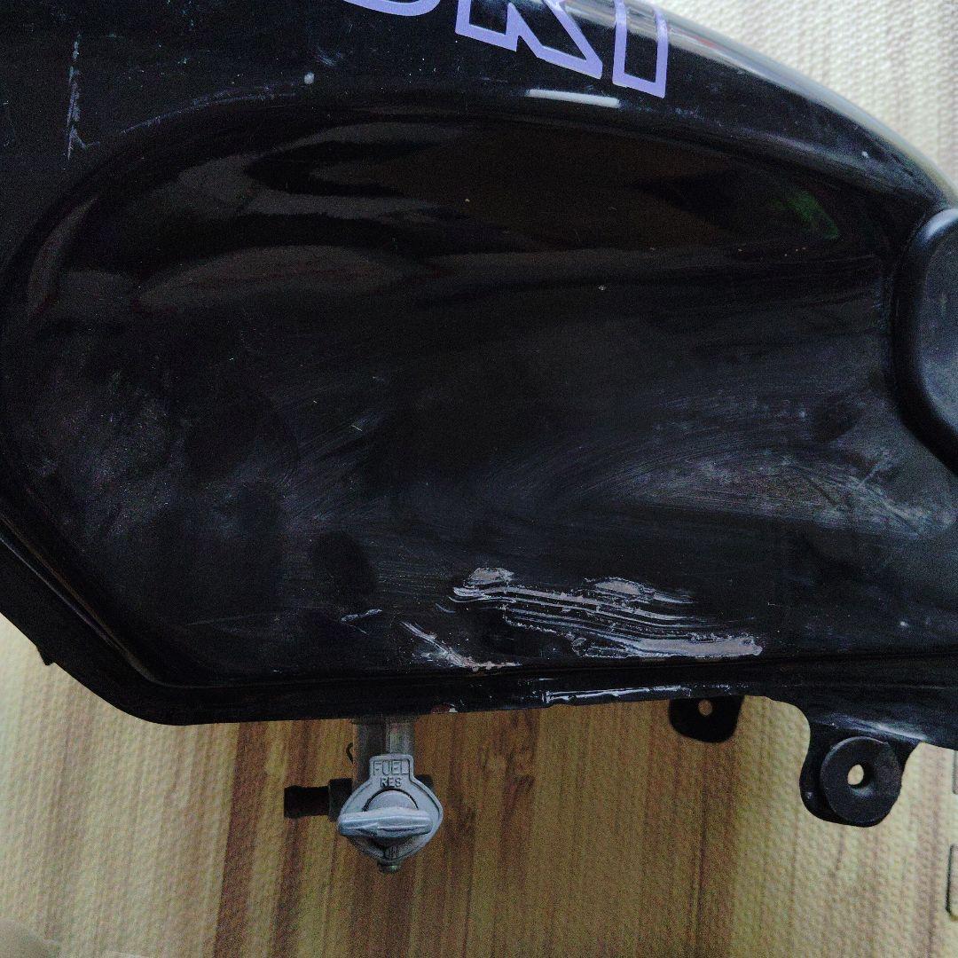 今週末限定特価セール中！SUZUKI RGV250Γ タンク VJ22A - メルカリ