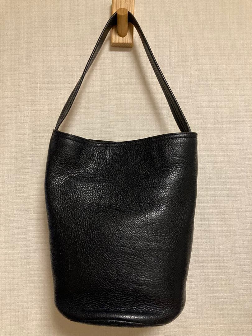 ヒロフHIROFU バケツ型バッグ　バケットバッグ　黒ブラック