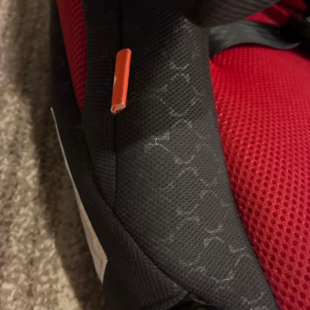 極美品 アップリカ エアグルーヴプラス レッド ジュニアシート