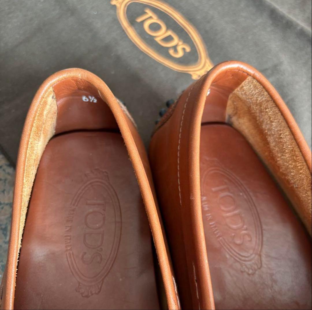 TOD'S トッズゴンミーニ　ドライビングシューズ　カタログのオマケ付き
