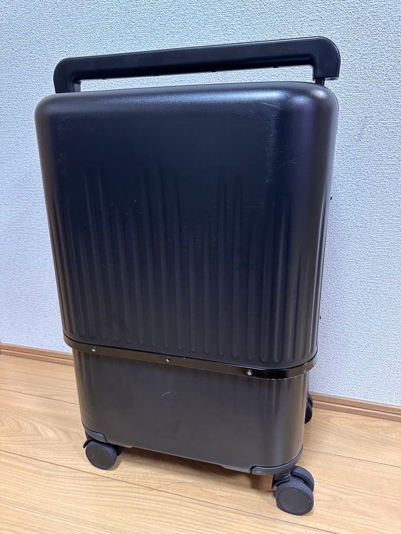 VELO ヴェーロ伸縮型スーツケース三段階サイズ可変式ブラック