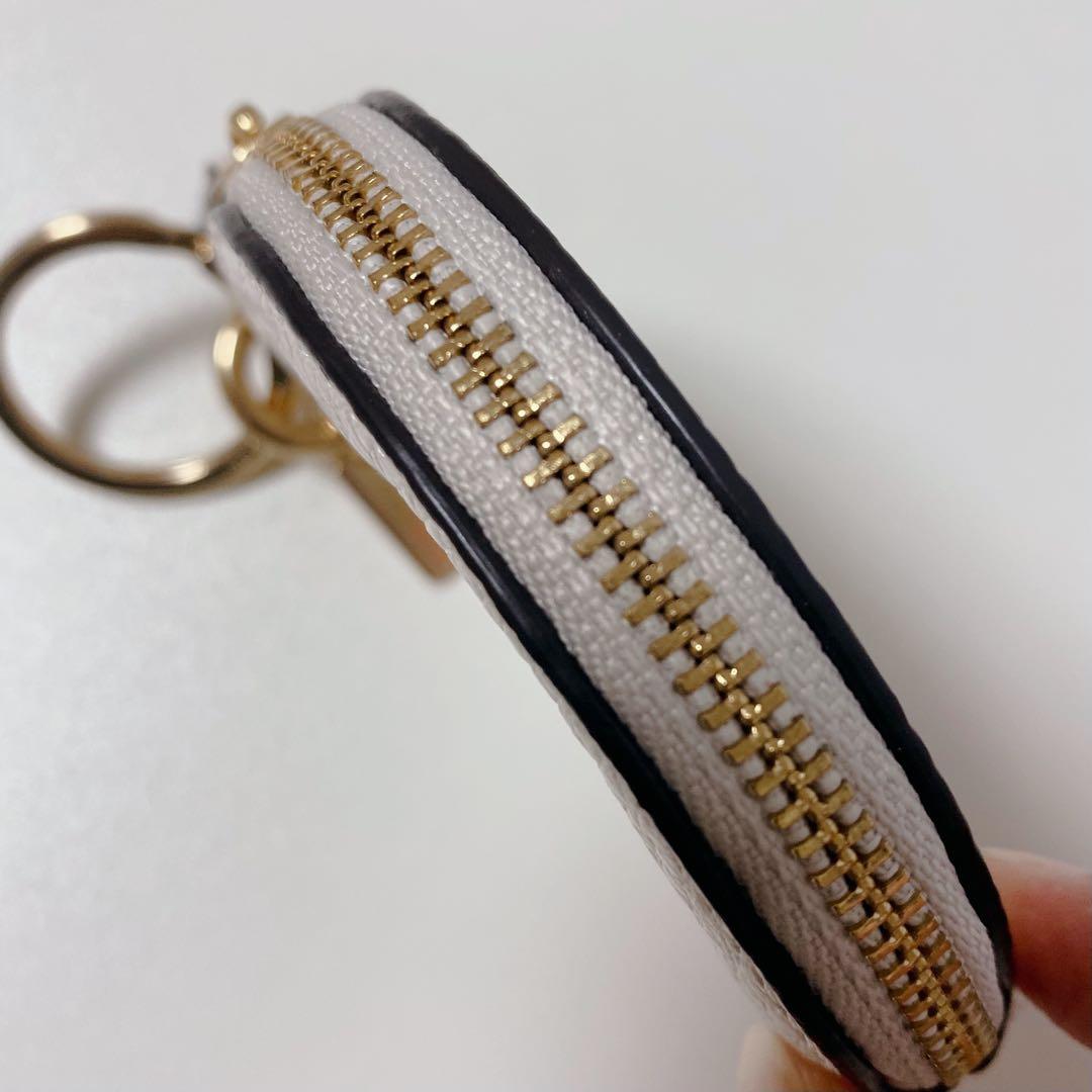 【新品！】COACHコーチ★ストロベリーケース★苺いちごイチゴ★丸型★白