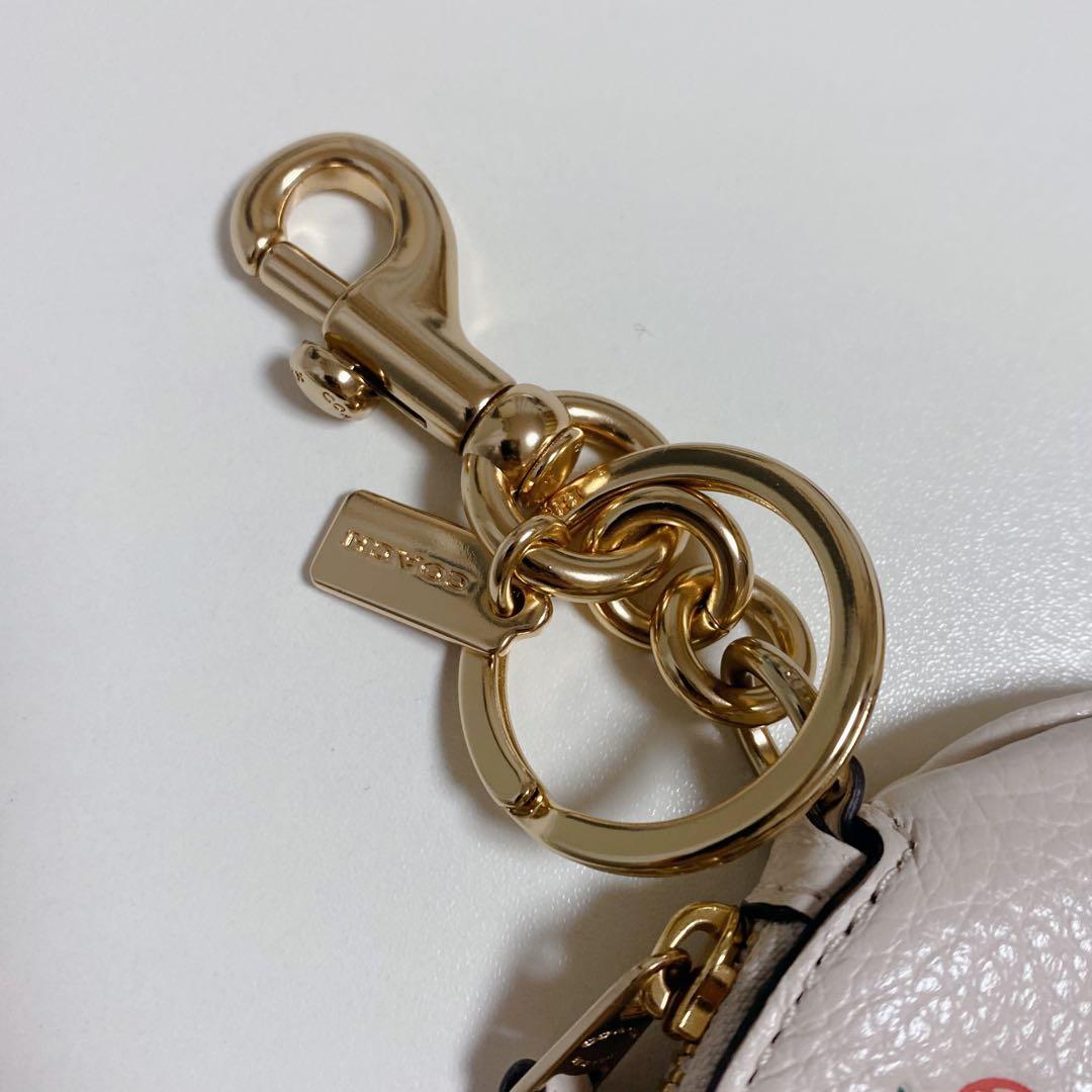 【新品！】COACHコーチ★ストロベリーケース★苺いちごイチゴ★丸型★白