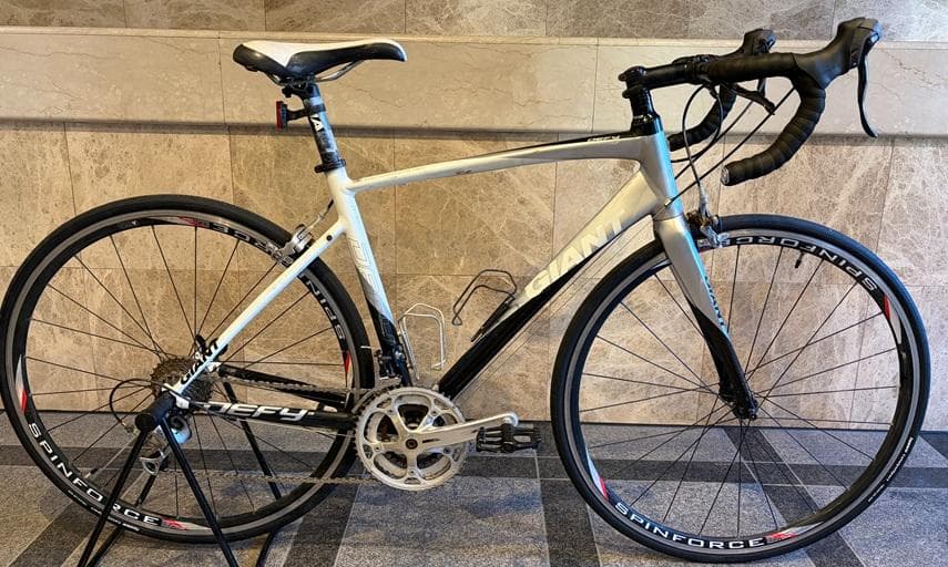GIANT　DEFY3-ロードバイク-手渡しのみでお願いします。