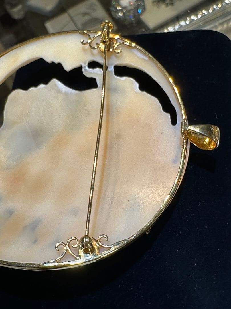 K18 直径7cm月と少女のカメオ ブローチペンダントトップ兼用